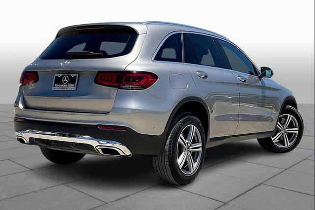 Photo of 2022 Mojave Silver Metallic Mercedes-Benz GLC 300