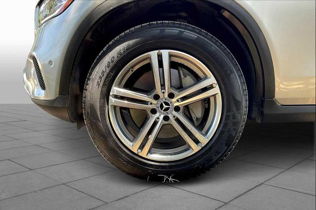 Photo of 2022 Mojave Silver Metallic Mercedes-Benz GLC 300