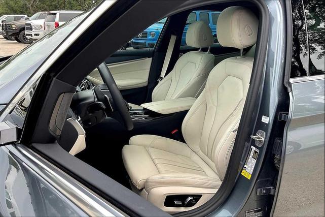 Photo of 2021 Bluestone Metallic BMW 530