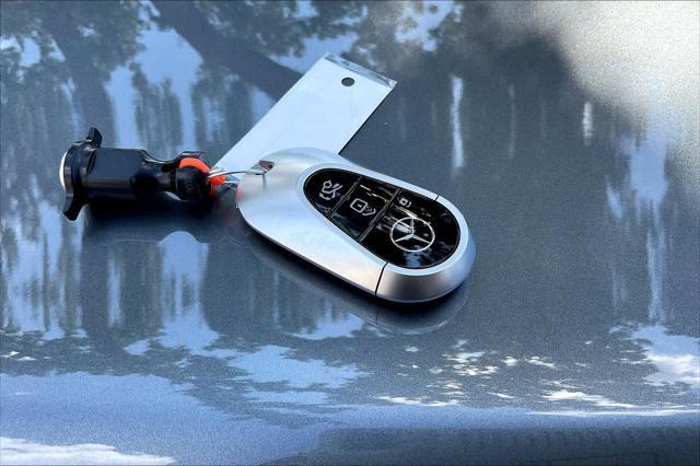 Photo of 2023 Selenite Grey Metallic Mercedes-Benz EQS 580