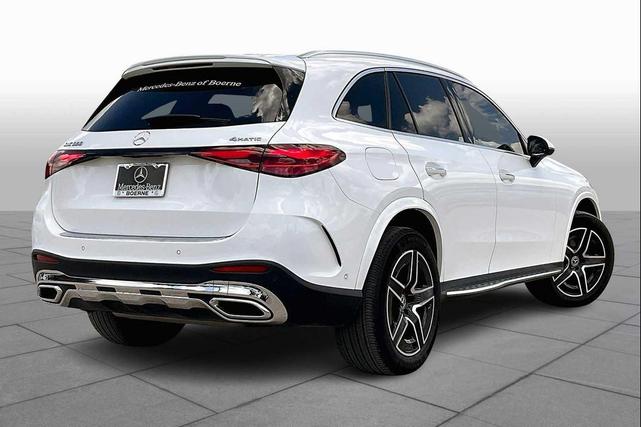 Photo of 2025 Polar White Mercedes-Benz GLC 300