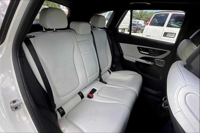 Photo of 2025 Polar White Mercedes-Benz GLC 300