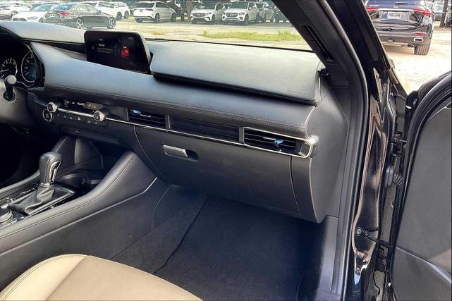Photo of 2021 Jet Black Mica Mazda Mazda3
