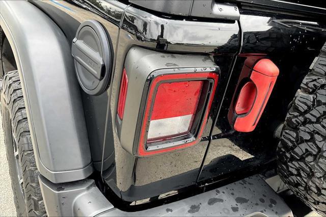 Photo of 2021 Black Clearcoat Jeep Wrangler Unlimited