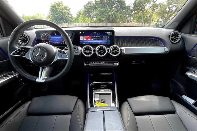 Photo of 2025 MANUFAKTUR Patagonia Red Metallic Mercedes-Benz GLB 250