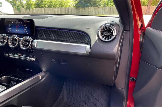 Photo of 2025 MANUFAKTUR Patagonia Red Metallic Mercedes-Benz GLB 250