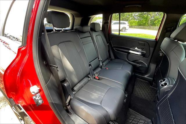 Photo of 2025 MANUFAKTUR Patagonia Red Metallic Mercedes-Benz GLB 250