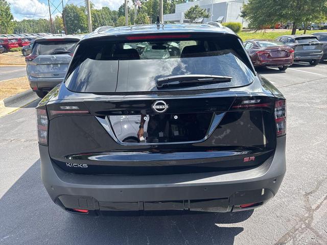 Photo of 2025 Super Black Nissan Kicks