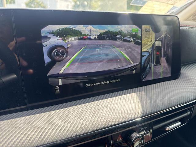Photo of 2025 Super Black Nissan Kicks