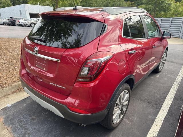 Photo of 2018 Winterberry Red Metallic Buick Encore