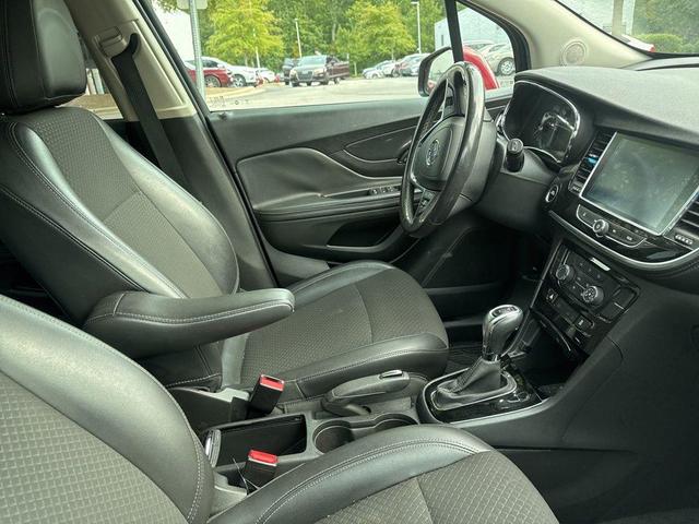 Photo of 2018 Winterberry Red Metallic Buick Encore