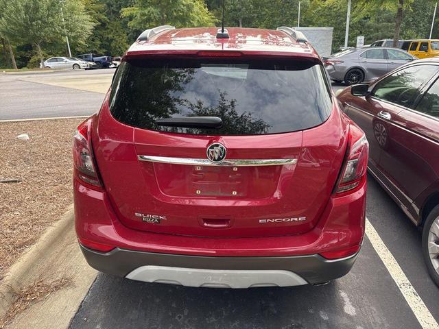 Photo of 2018 Winterberry Red Metallic Buick Encore