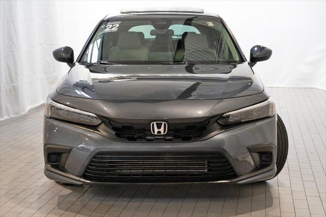 Photo of 2022 Platinum White Pearl Honda Civic