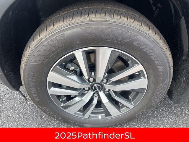 Photo of 2025 Gun Metallic Nissan Pathfinder