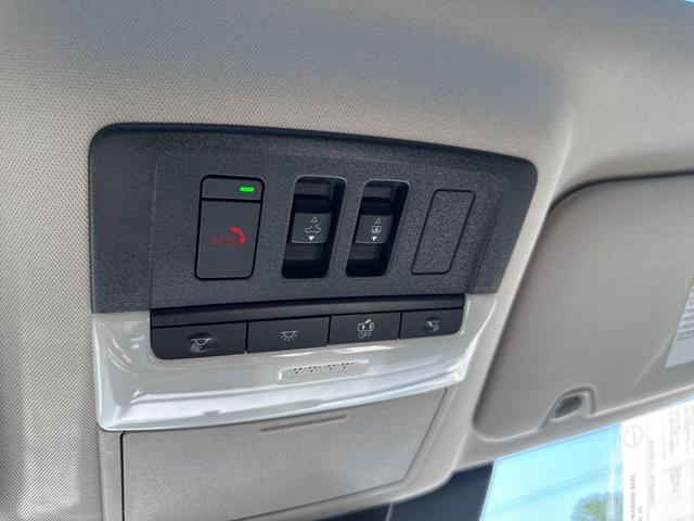 Photo of 2025 Brilliant Silver Metallic Nissan Pathfinder