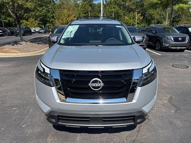 Photo of 2025 Brilliant Silver Metallic Nissan Pathfinder