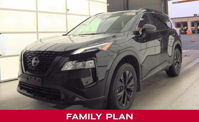 Photo of 2023 Super Black Nissan Rogue