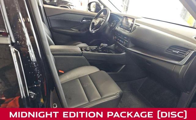 Photo of 2023 Super Black Nissan Rogue
