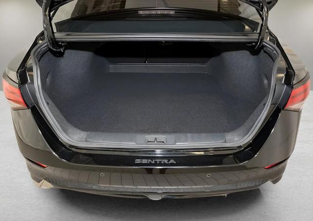 Photo of 2023 Super Black Nissan Sentra