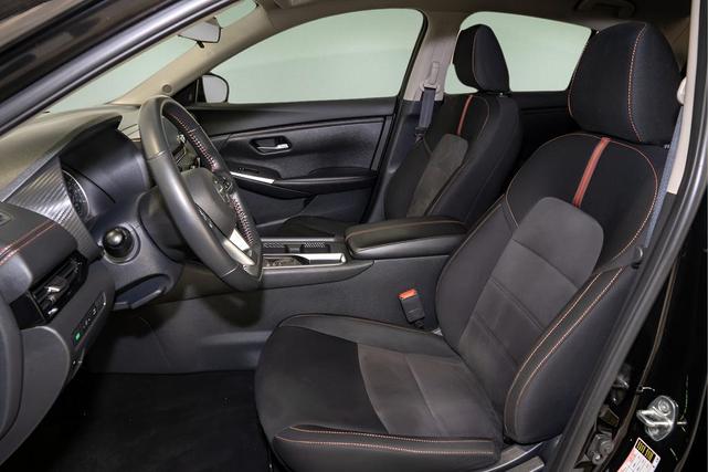 Photo of 2023 Super Black Nissan Sentra