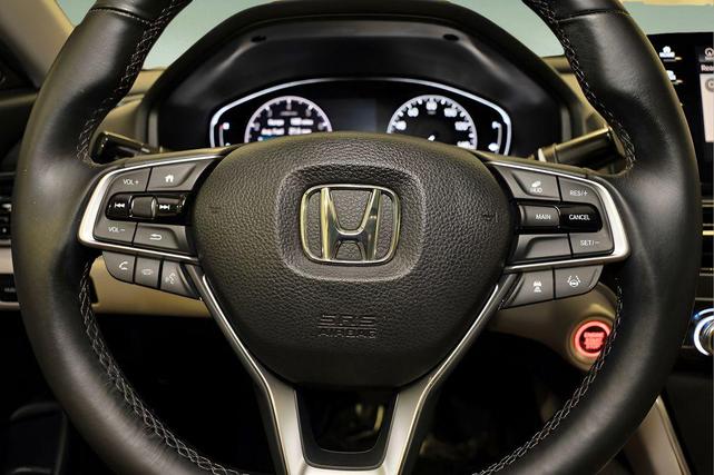Photo of 2018 Champagne Frost Pearl Honda Accord