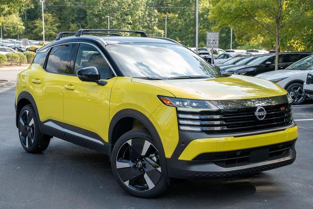 Photo of 2025 Yuzu Yellow Metallic/Super Black Nissan Kicks