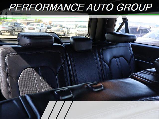 Photo of 2018 Shadow Black Ford Expedition Max