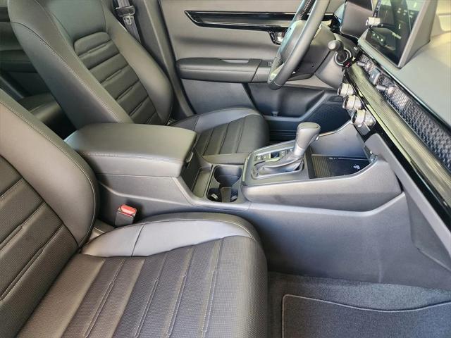 Photo of 2026 Solar Silver Honda CR-V