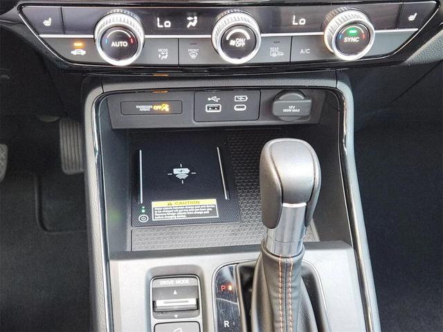 Photo of 2024 Crystal Black Pearl Honda CR-V Hybrid