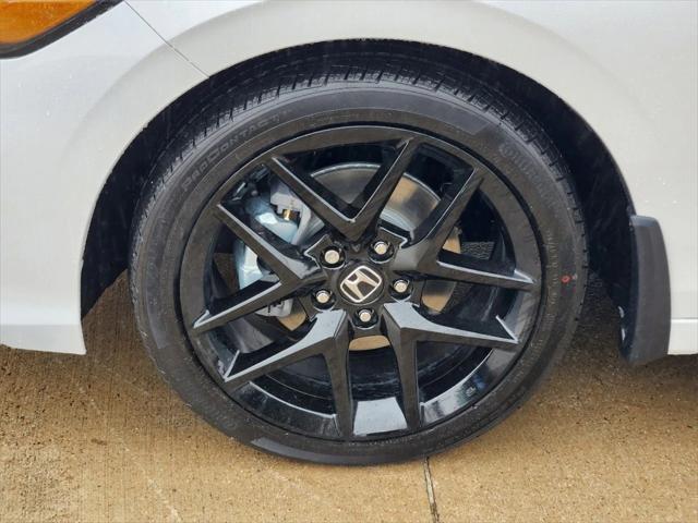 Photo of 2025 Platinum White Pearl Honda Civic Hybrid