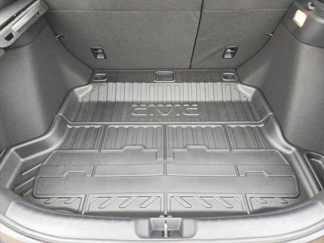 Photo of 2025 Platinum White Pearl Honda Civic Hybrid