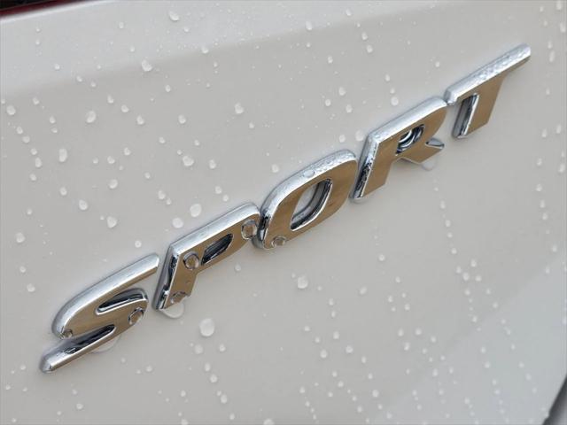 Photo of 2025 Platinum White Pearl Honda Civic Hybrid