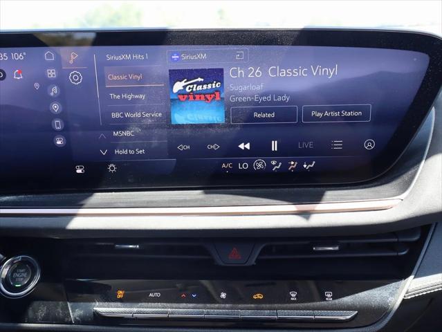 Photo of 2024 Summit White Buick Envision