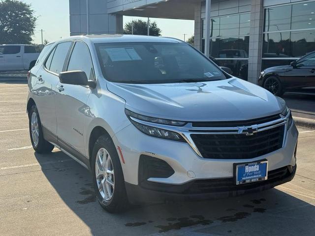 Photo of 2022 Silver Ice Chevrolet Equinox
