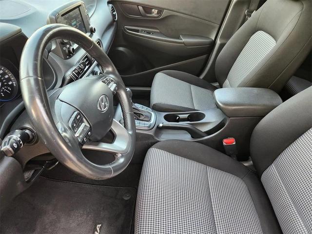 Photo of 2020 Ultra Black Hyundai KONA