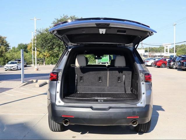 Photo of 2023 Sterling Gray Chevrolet Traverse