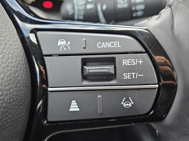 Photo of 2026 Platinum Honda HR-V