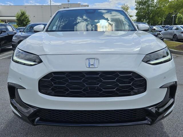 Photo of 2026 Platinum Honda HR-V