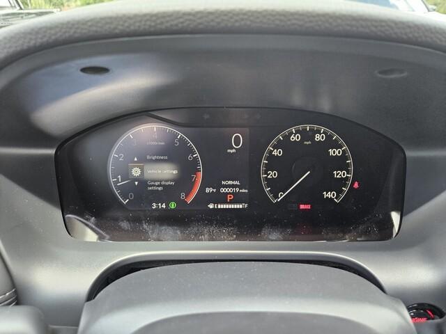 Photo of 2026 Platinum Honda HR-V