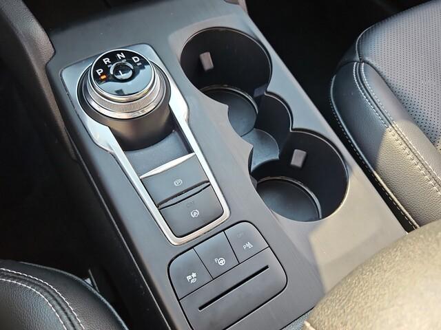 Photo of 2021 Silver Metallic Ford Escape