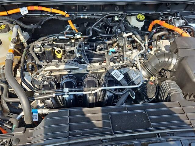 Photo of 2021 Silver Metallic Ford Escape