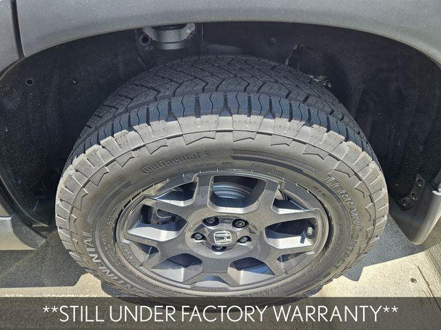 Photo of 2025 Silver Honda Pilot