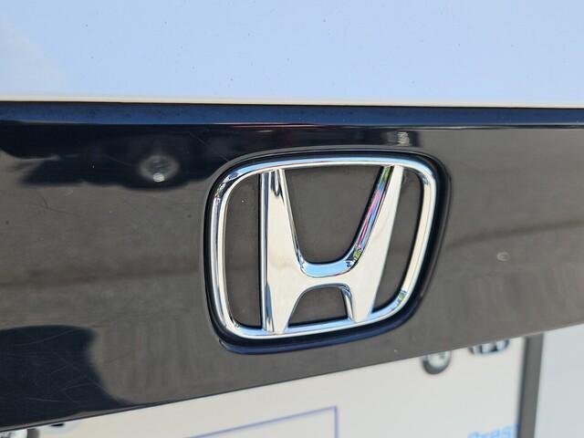 Photo of 2023 Platinum White Pearl Honda Accord