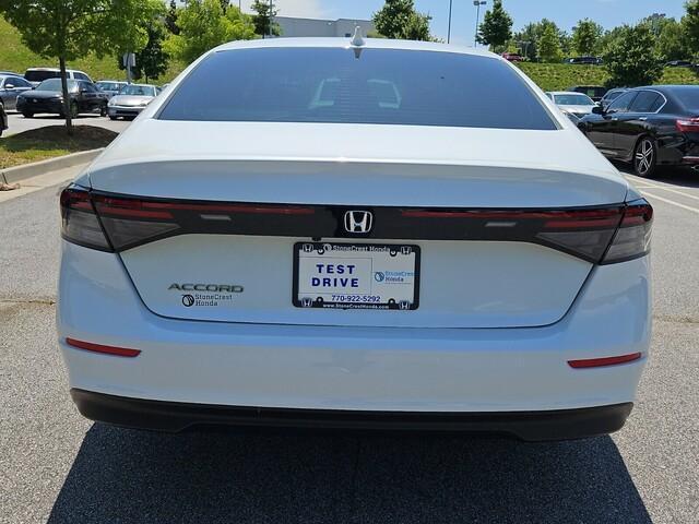 Photo of 2023 Platinum White Pearl Honda Accord