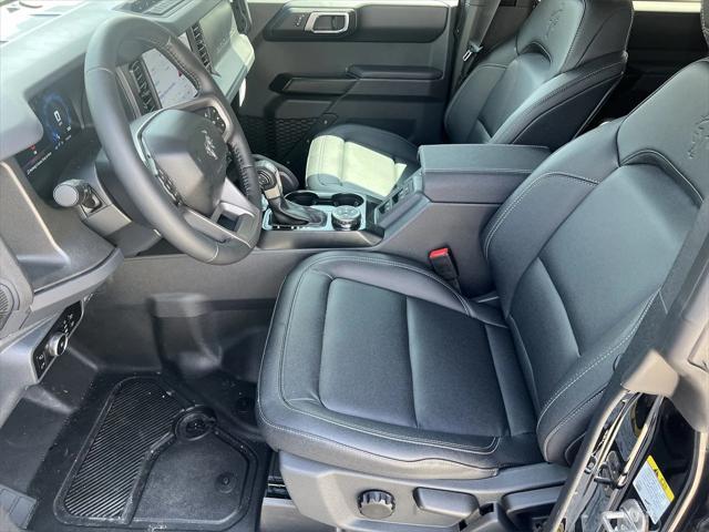 Photo of 2025 Shadow Black Ford Bronco