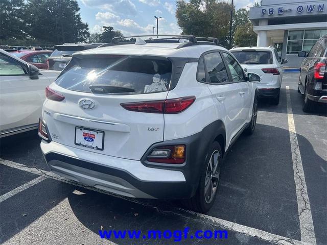 Photo of 2021 Lunar White Hyundai KONA
