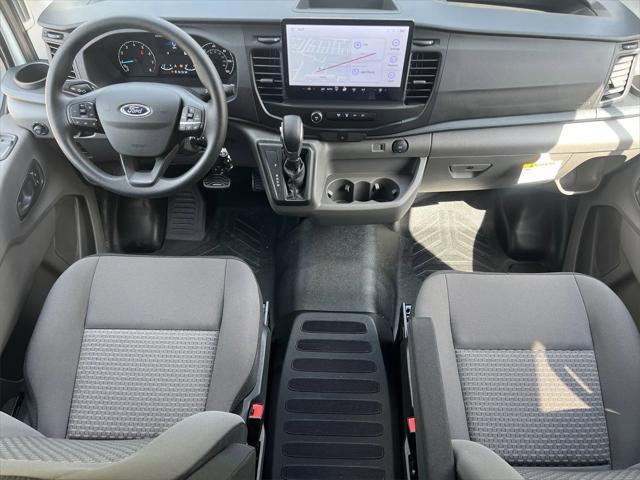 Photo of 2025 Oxford White Ford Transit-350