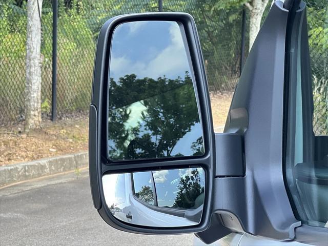 Photo of 2025 Oxford White Ford Transit-350