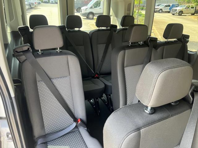 Photo of 2025 Oxford White Ford Transit-350