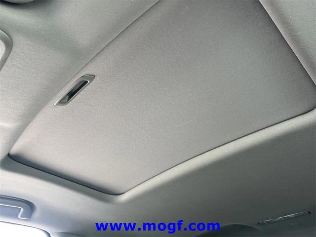 Photo of 2023 Platinum White Pearl Honda Ridgeline